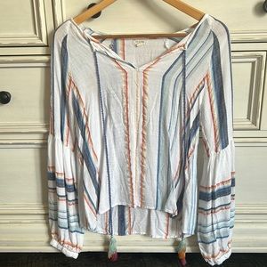 Boutique Linen striped top. With bell type sleeve